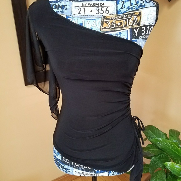 Tops - Black asymmetrical top!